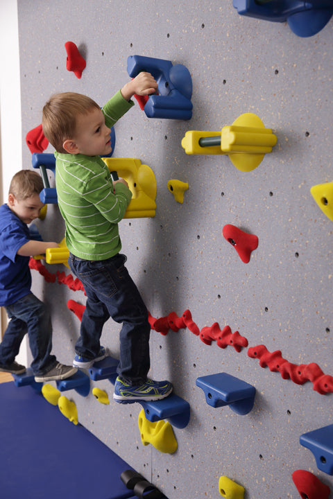Everlast Climbing Brings Climbing to a Younger Generation