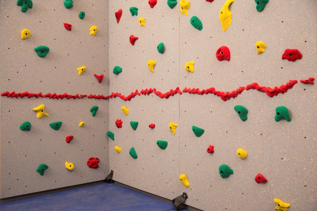 TIPS FOR INSTALLING HAND HOLDS ON TRAVERSE WALLS®