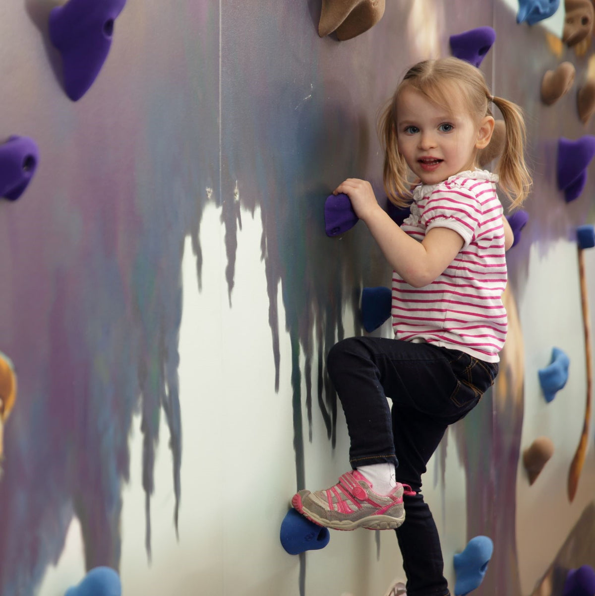 Rock Climbing with Young Children: Tips & Activities
