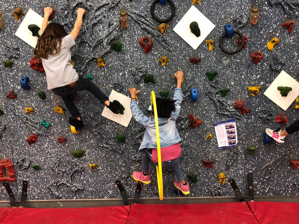 Dynamic Traverse Climbing with Accessories by Matt Barrows